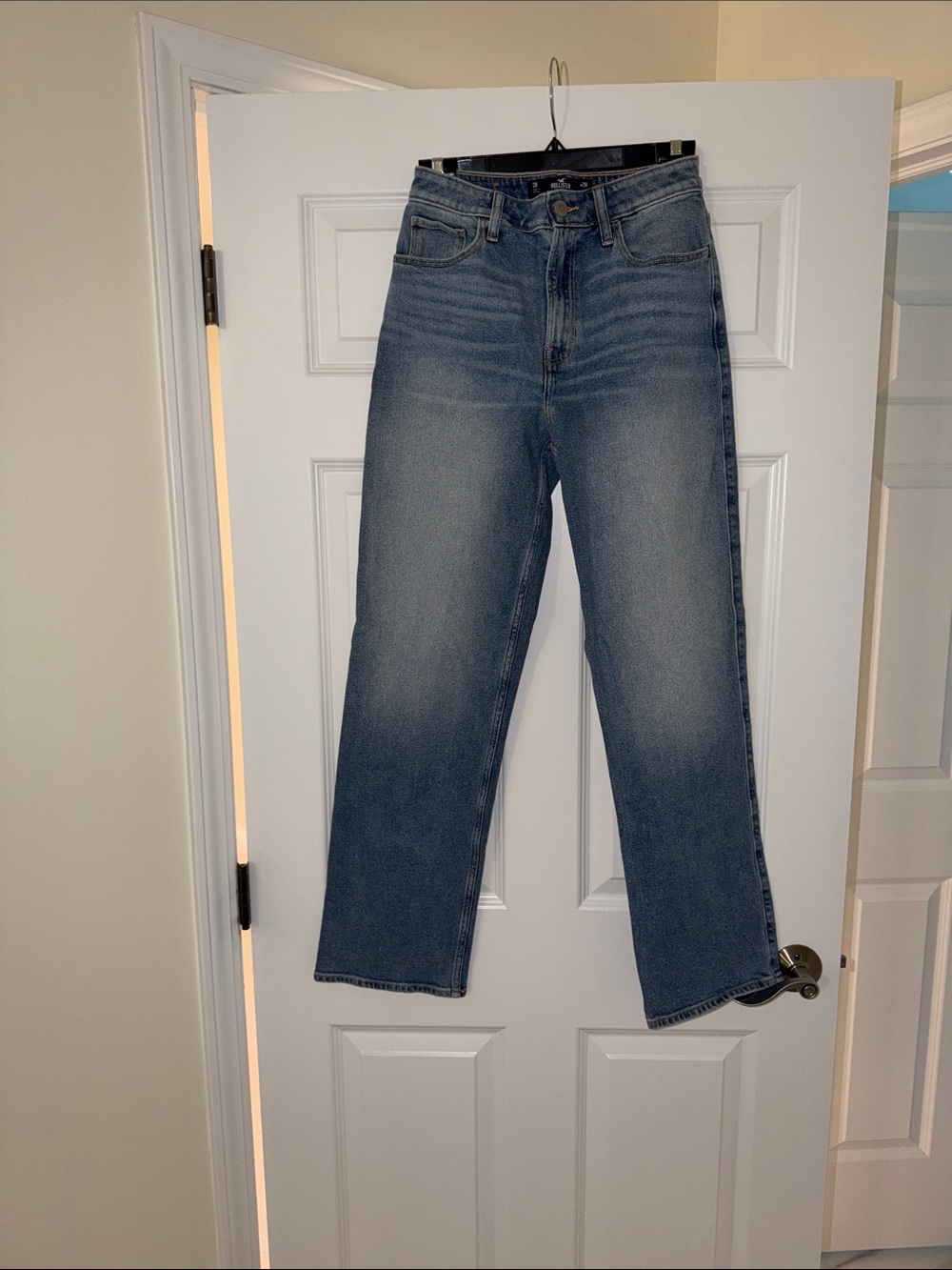 Hollister ultra High-Rise dad jean in Light Blue